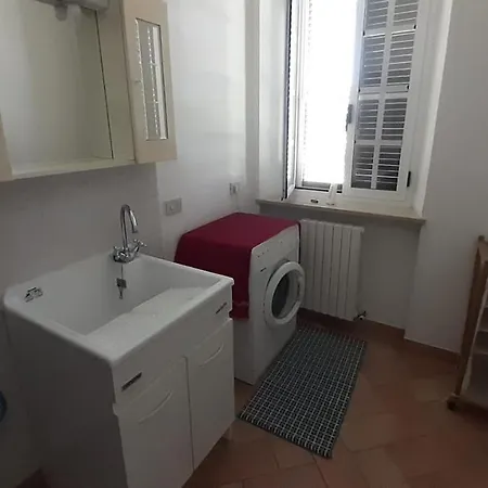 Valerien Apartament Monterubbiano