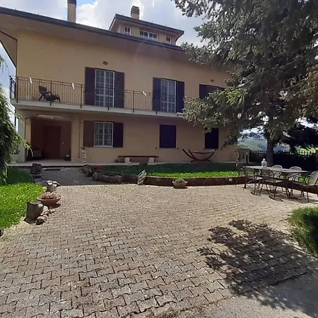 Valerien Apartament *